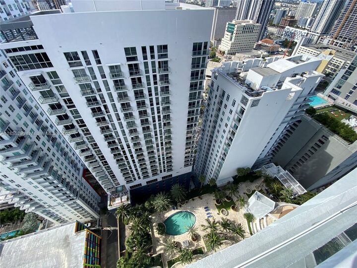 Property Photo:  253 NE 2nd St 3306  FL 33132 