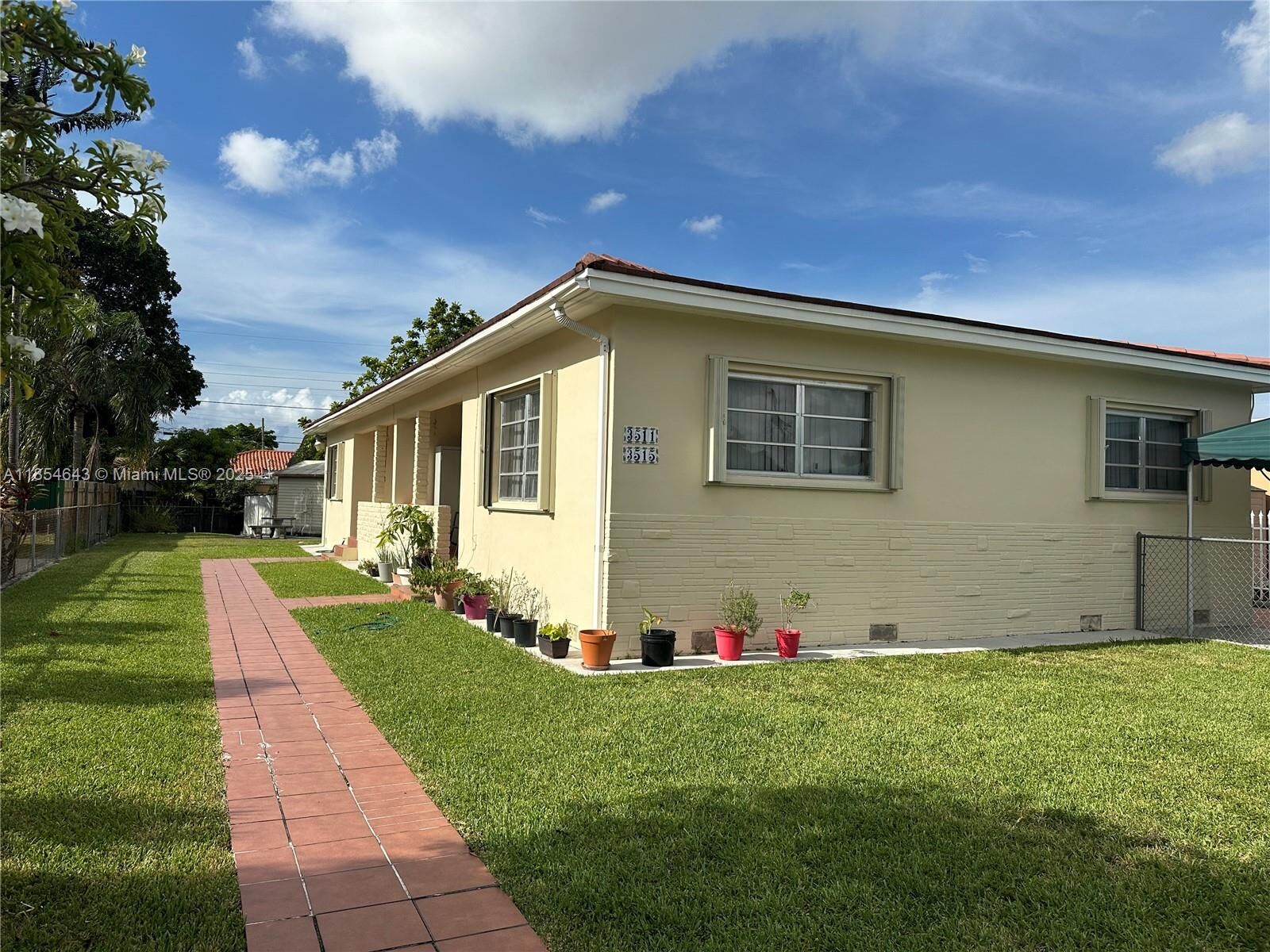 Property Photo:  3515 SW 5th St 3515  FL 33135 