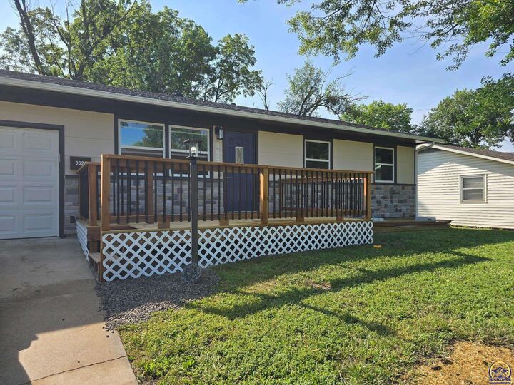 3620 SE Pennsylvania Ave  Topeka KS 66605 photo