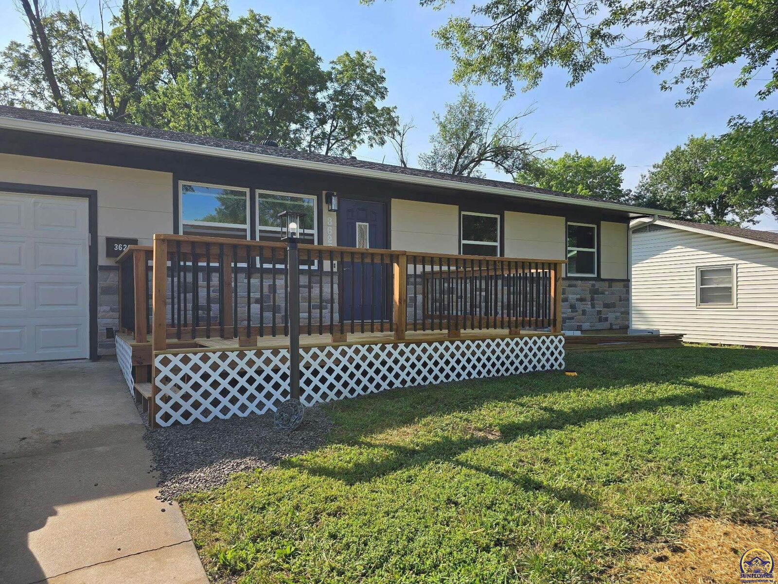 Property Photo:  3620 SE Pennsylvania Ave  KS 66605 
