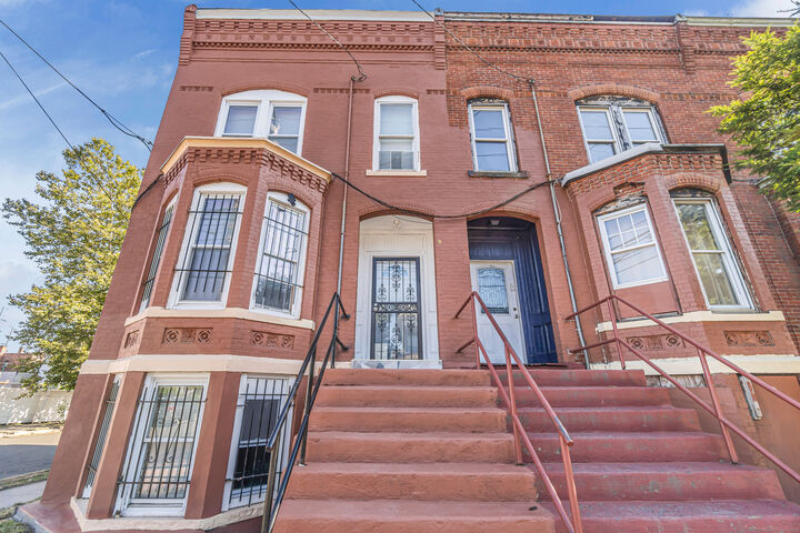 Property Photo: 386 Barnum Avenue CT 06608