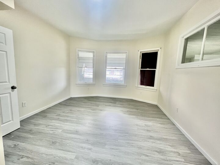 Property Photo:  1691 North Avenue  CT 06604 