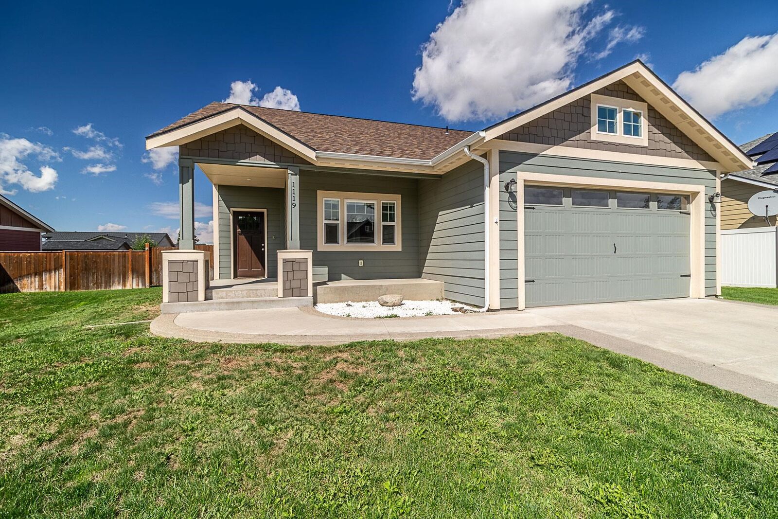 Property Photo:  1119 N Vernon Ct  WA 99006 