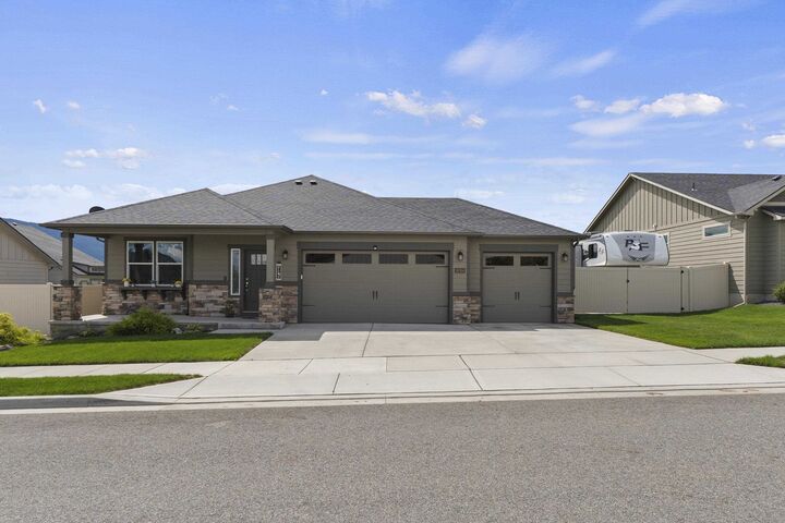 18314 E 19th St  Greenacres WA 99016 photo