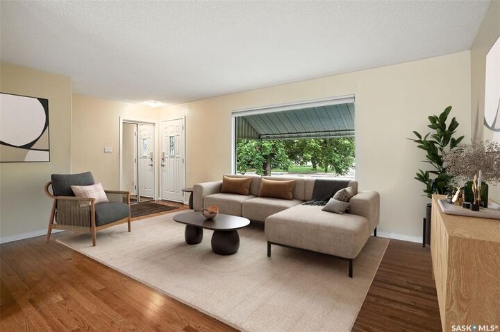 Property Photo:  2210 Easthill  SK S7J 3E2 