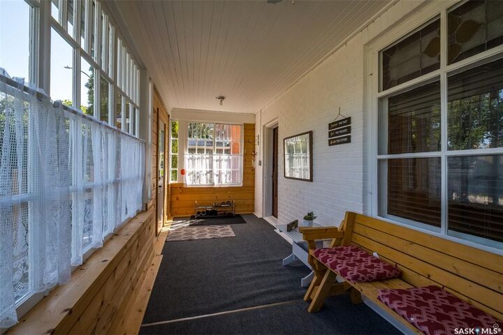 Property Photo: 469 8th Street E SK S6V 0W3