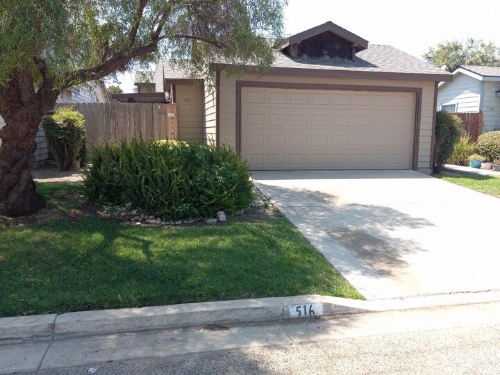 516 N Velie Drive  Visalia CA 93292 photo