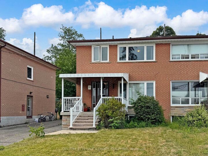 Photo de la propriété:  37 Foxrun Avenue  ON M3L 1L9 