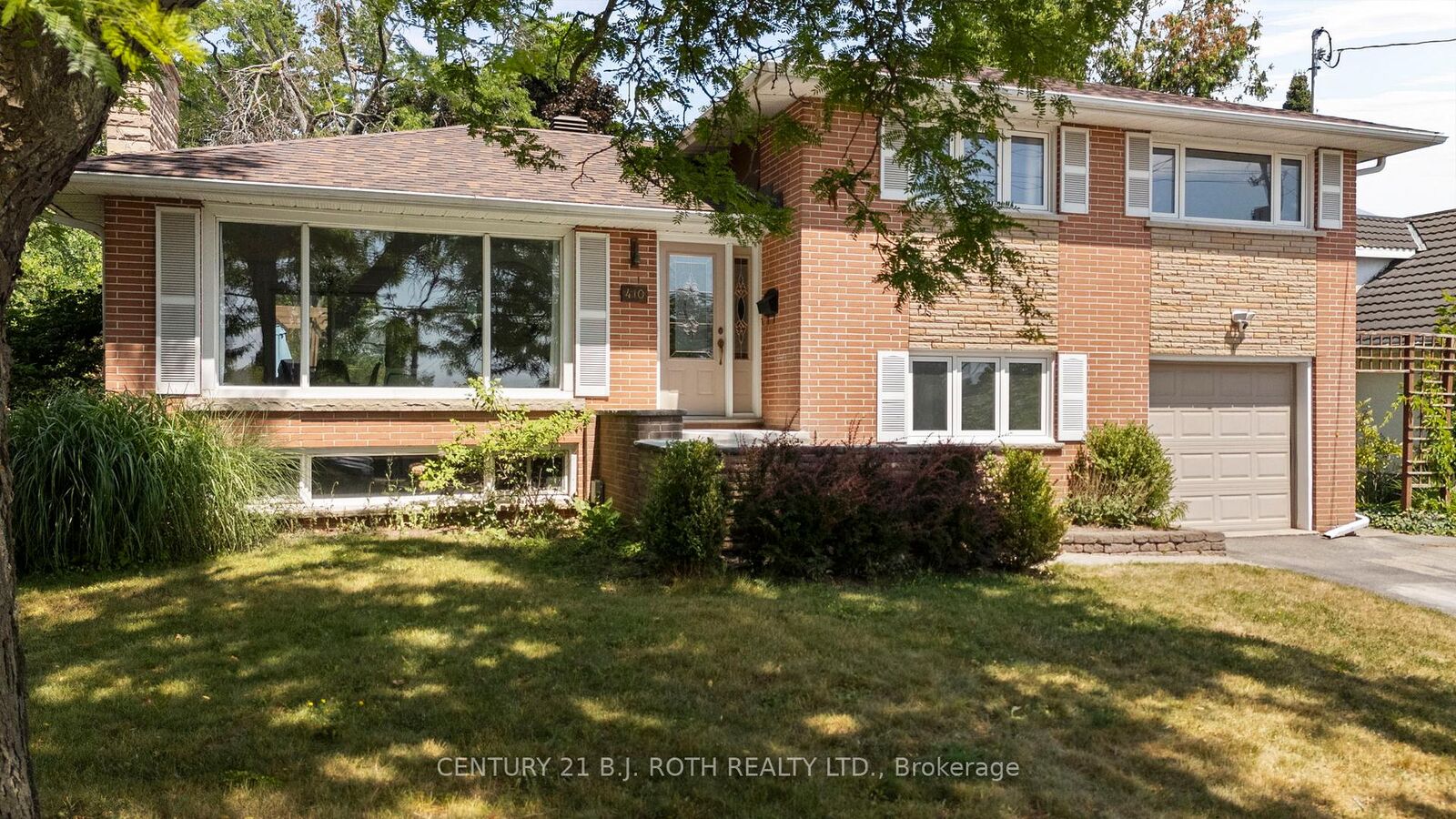 Property Photo: 410 Codrington Street ON L4M 1T3