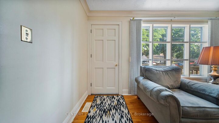 Photo de la propriété:  78 Baldwin Avenue  ON N3S 1H7 