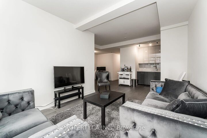 Property Photo: 330 Richmond Street W 1120 ON M5V 0M4