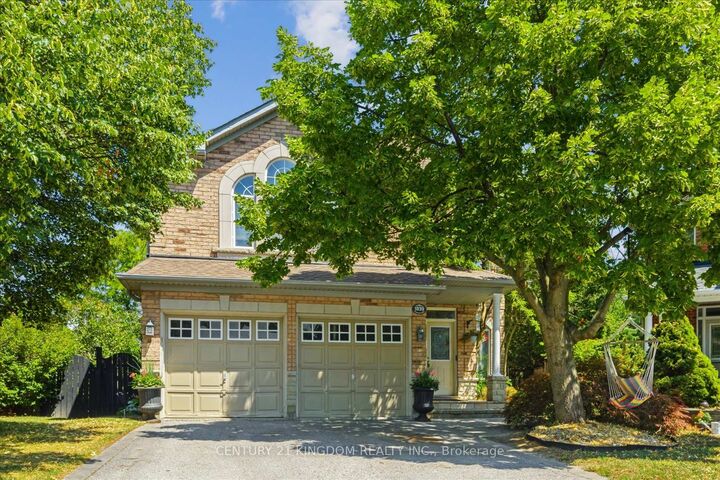 1839 Holbrook Court  Pickering ON L1V 7C2 photo