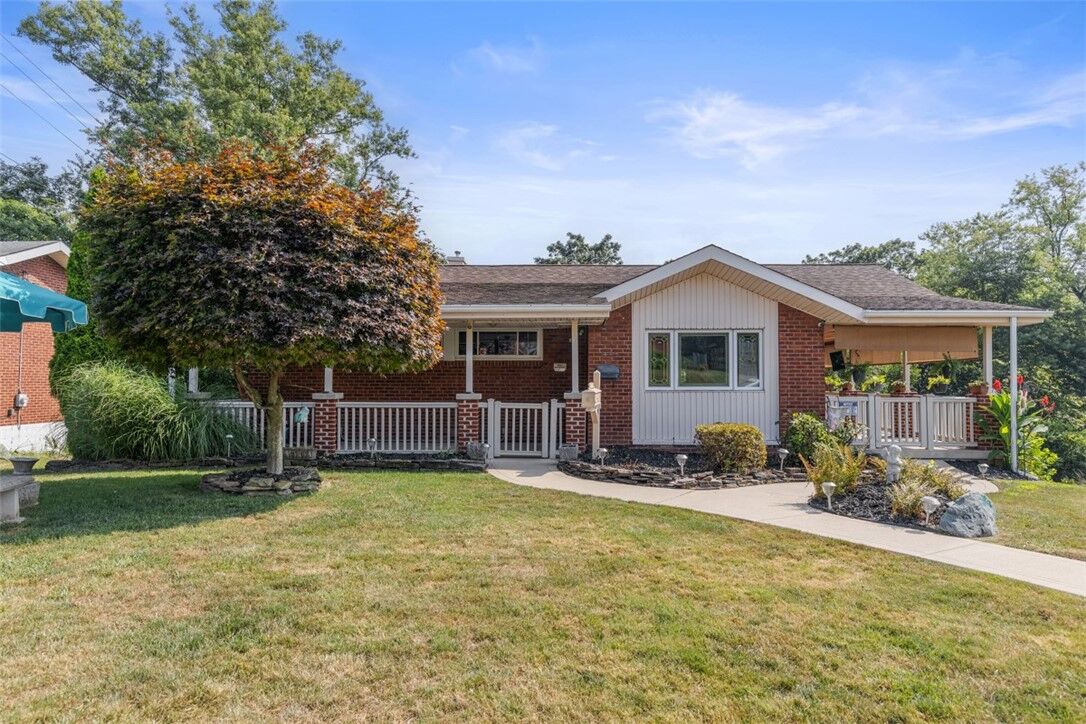 Property Photo:  322 Delaney Drive  PA 15235 