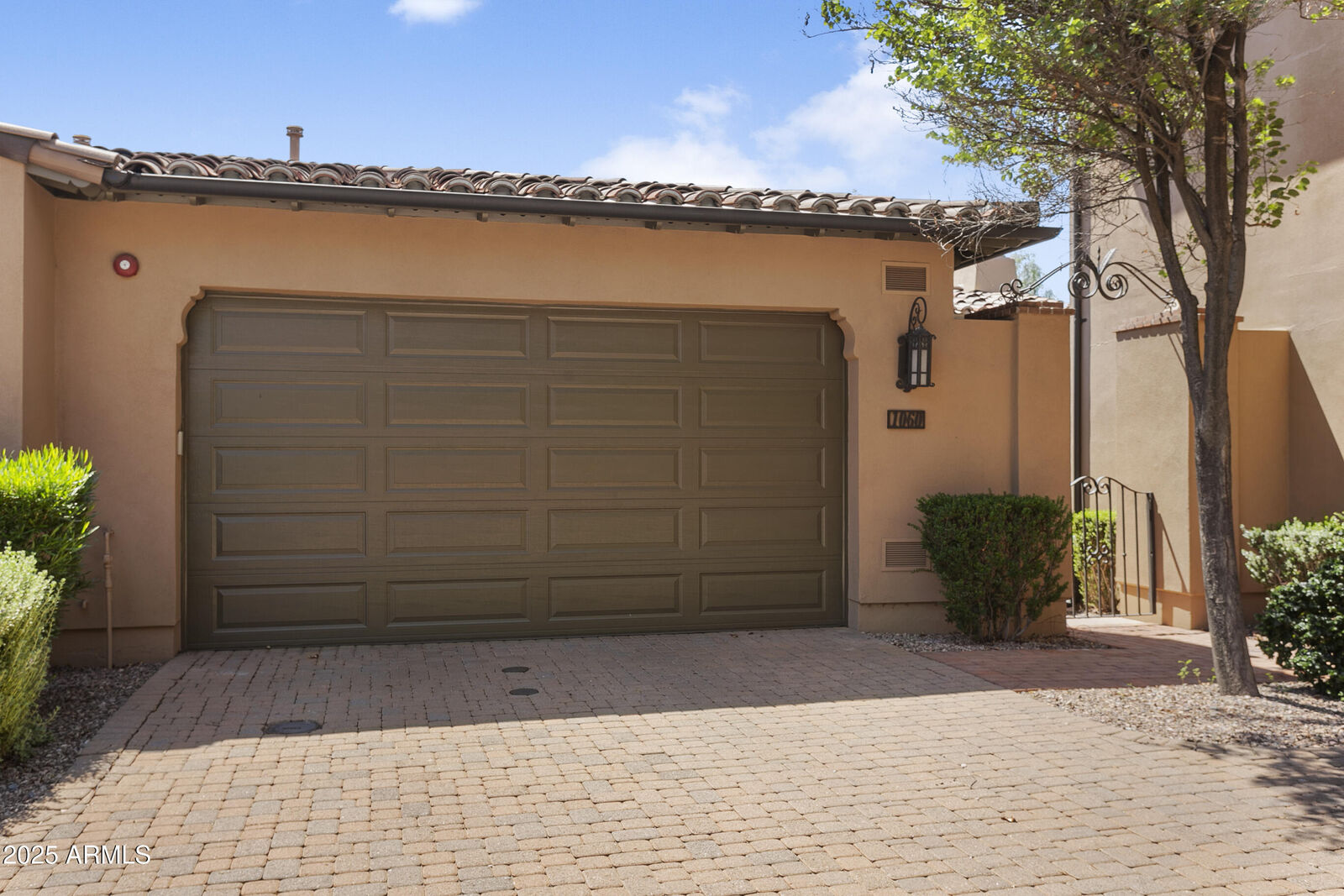 Property Photo: 18650 N Thompson Peak Parkway 1060 AZ 85255