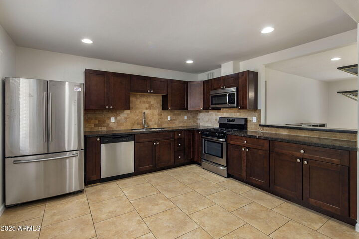 Property Photo: 3907 N 81st Street AZ 85251