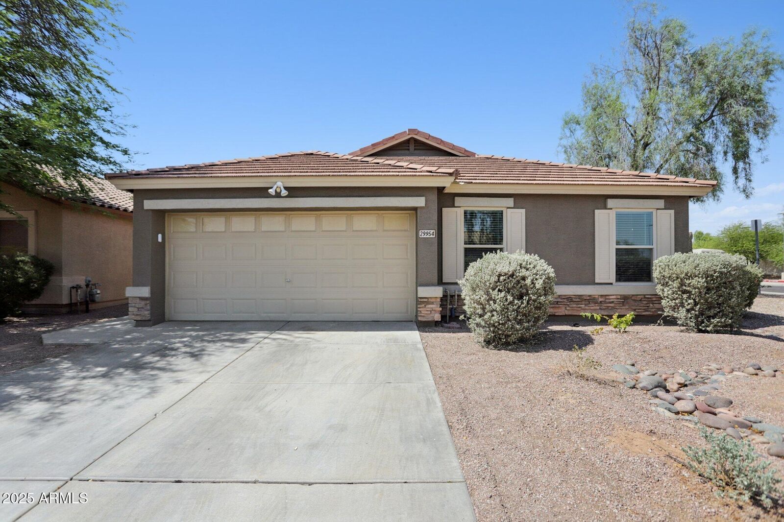 Property Photo:  29954 N Broken Shale Drive  AZ 85143 