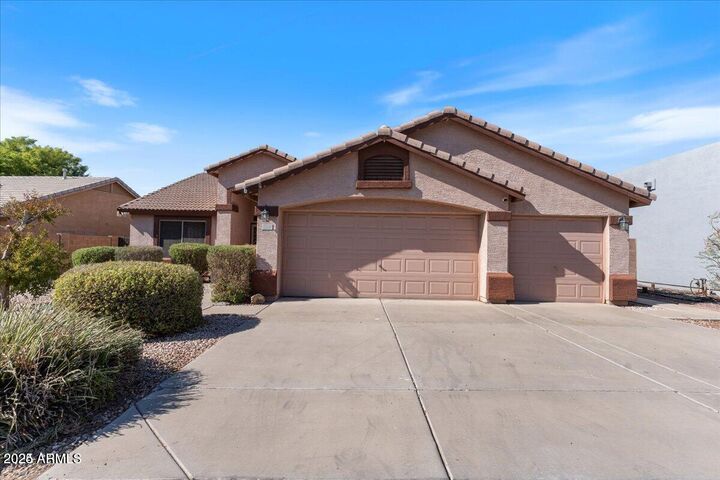 Property Photo:  8026 W Hilton Avenue  AZ 85043 