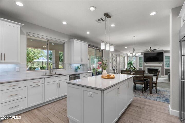 Property Photo: 4720 S Platinum Court AZ 85248