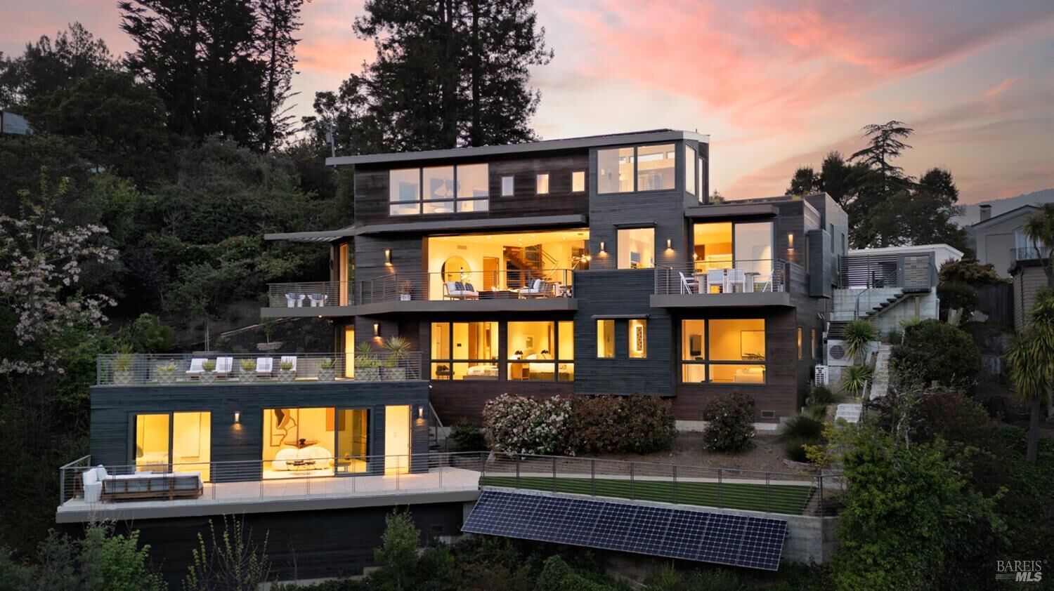 Property Photo: 2 Upper Alcatraz Place CA 94941