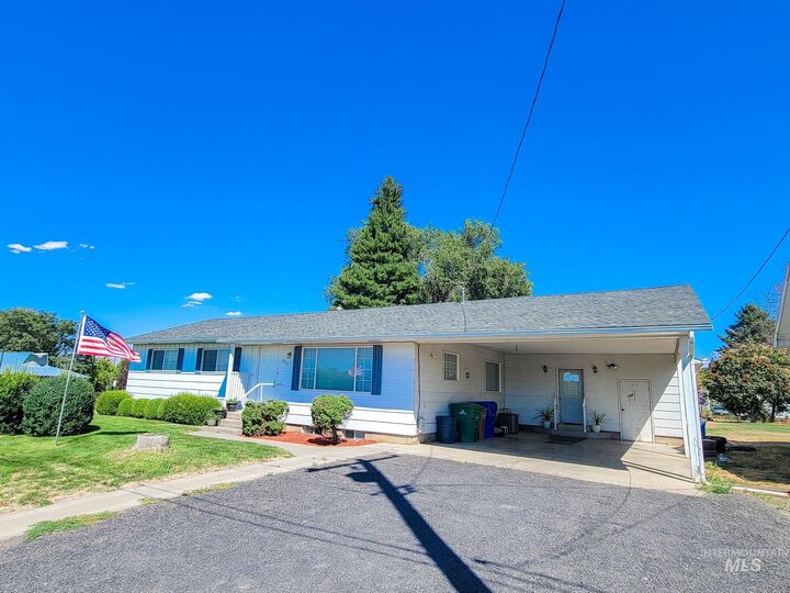 Property Photo:  3713 14th Street  ID 83501 