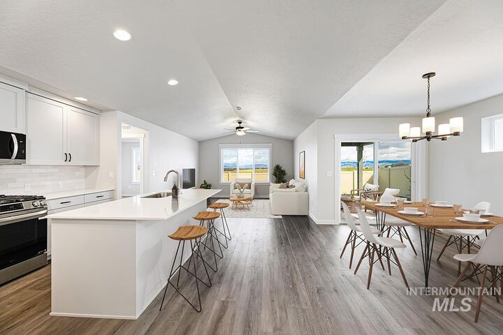 Property Photo: 6991 S Palatino Ave ID 83642