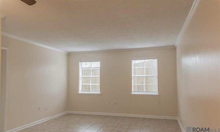 Property Photo:  4735 Government St #117  LA 70806 