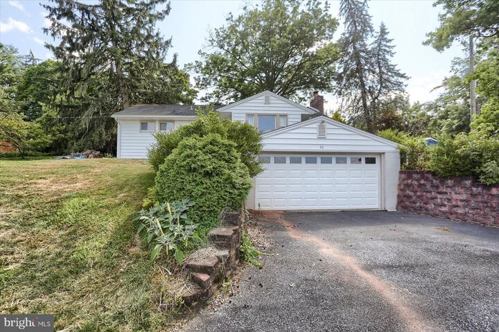 82 Springers Lane  New Cumberland PA 17070 photo