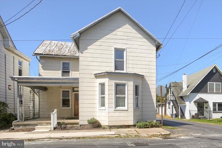 10 S Washington Street  Mechanicsburg PA 17055 photo
