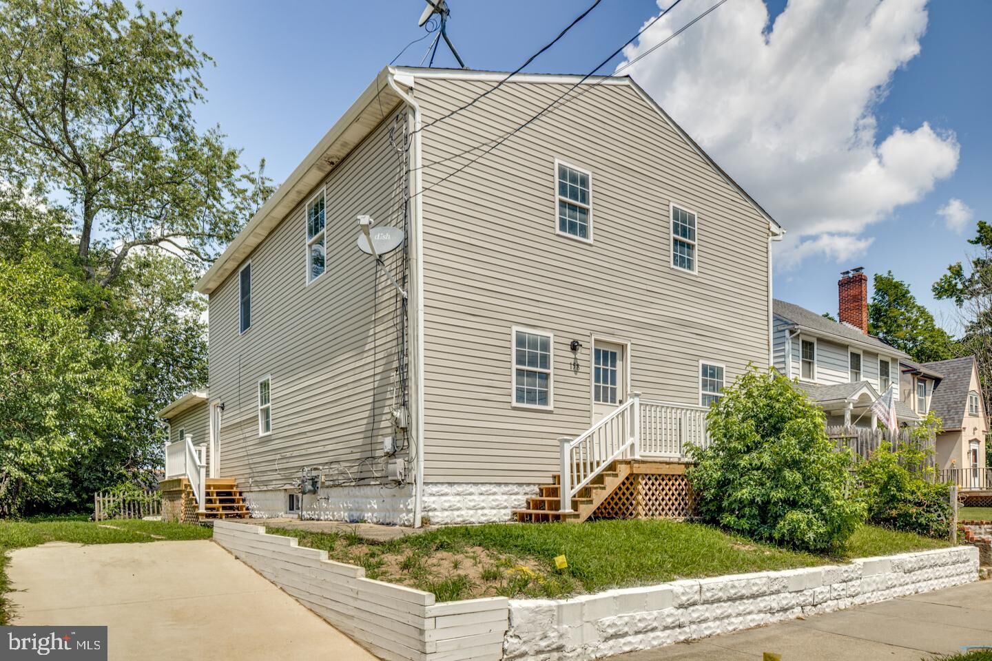 Property Photo:  158 State Street  NJ 08069 