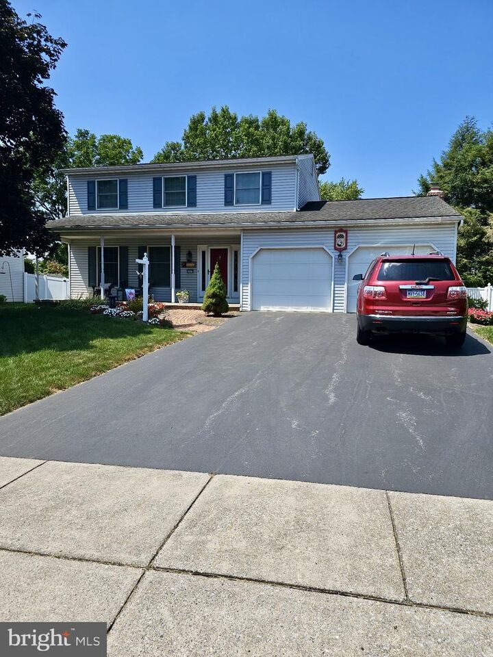 2410 Rye Circle  Mechanicsburg PA 17055 photo