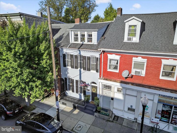 Property Photo:  403 N Queen Street  PA 17603 