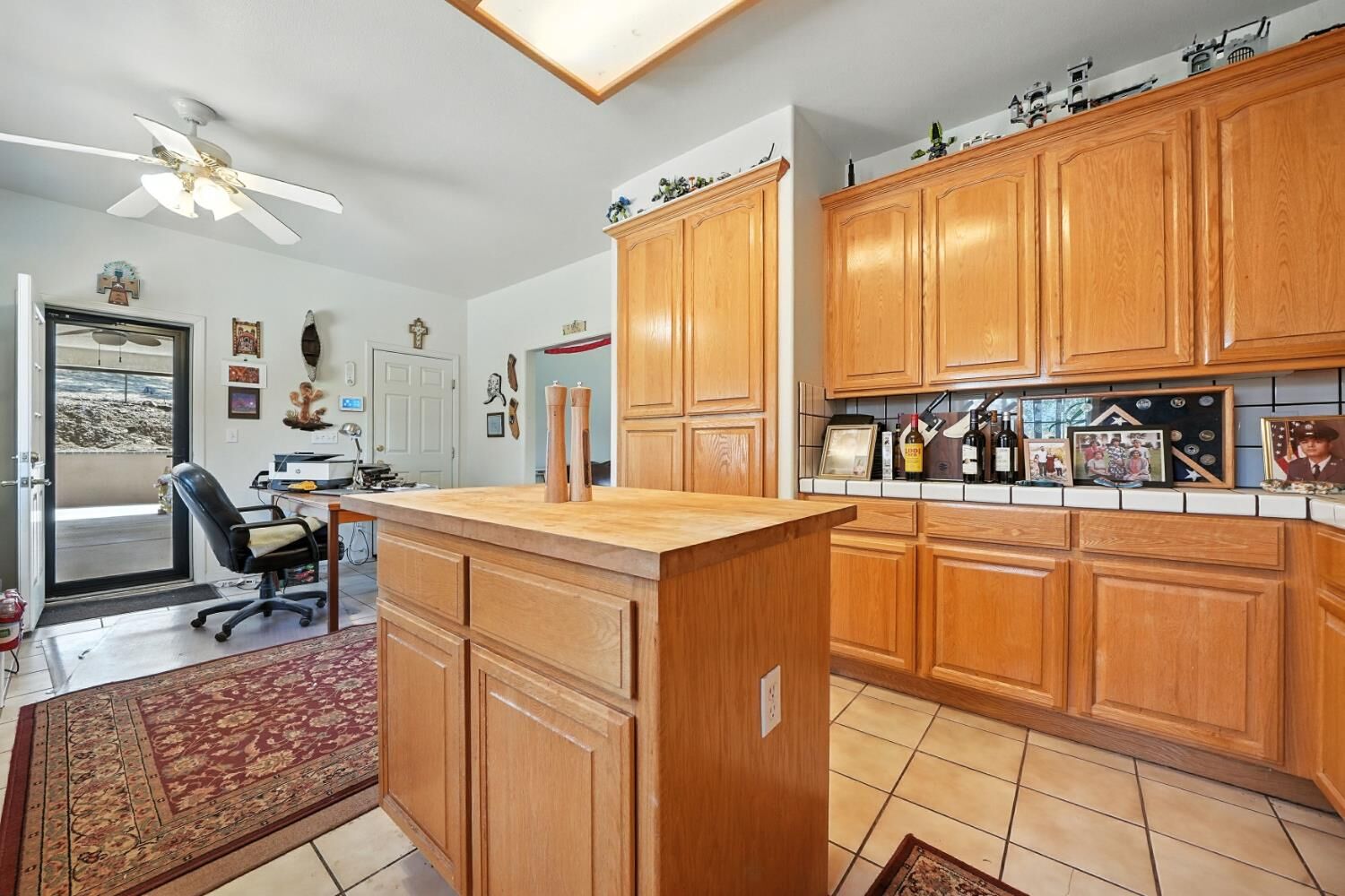 Property Photo: 5939 Garner Pl CA 95252