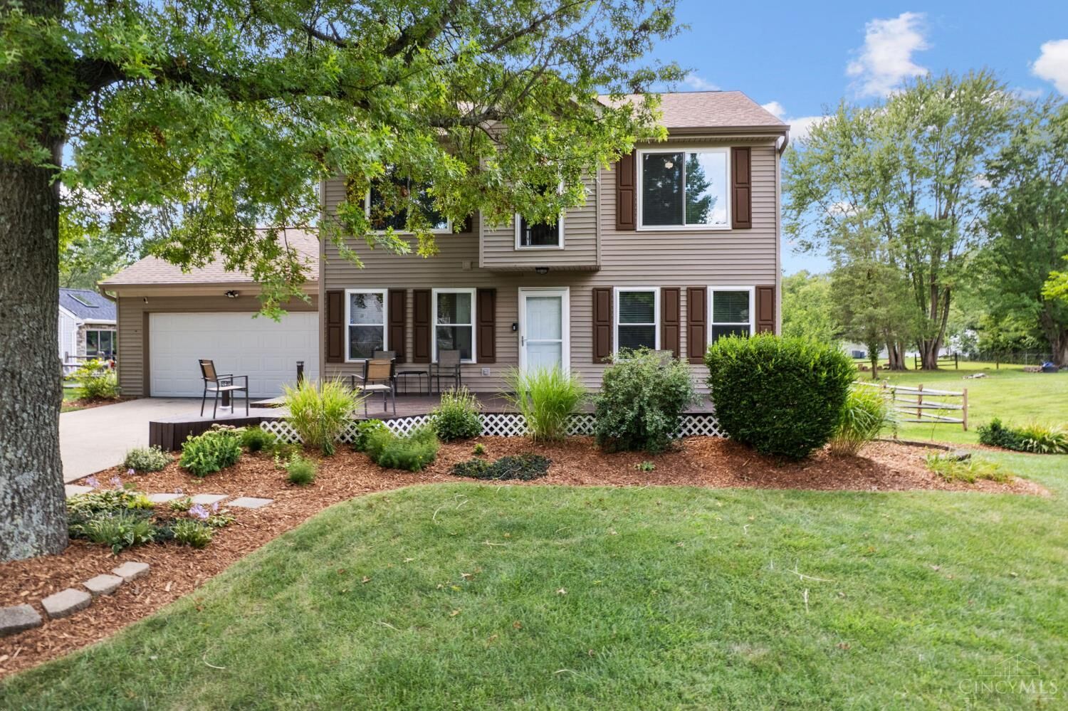 Property Photo: 1411 Elrond Drive OH 45102