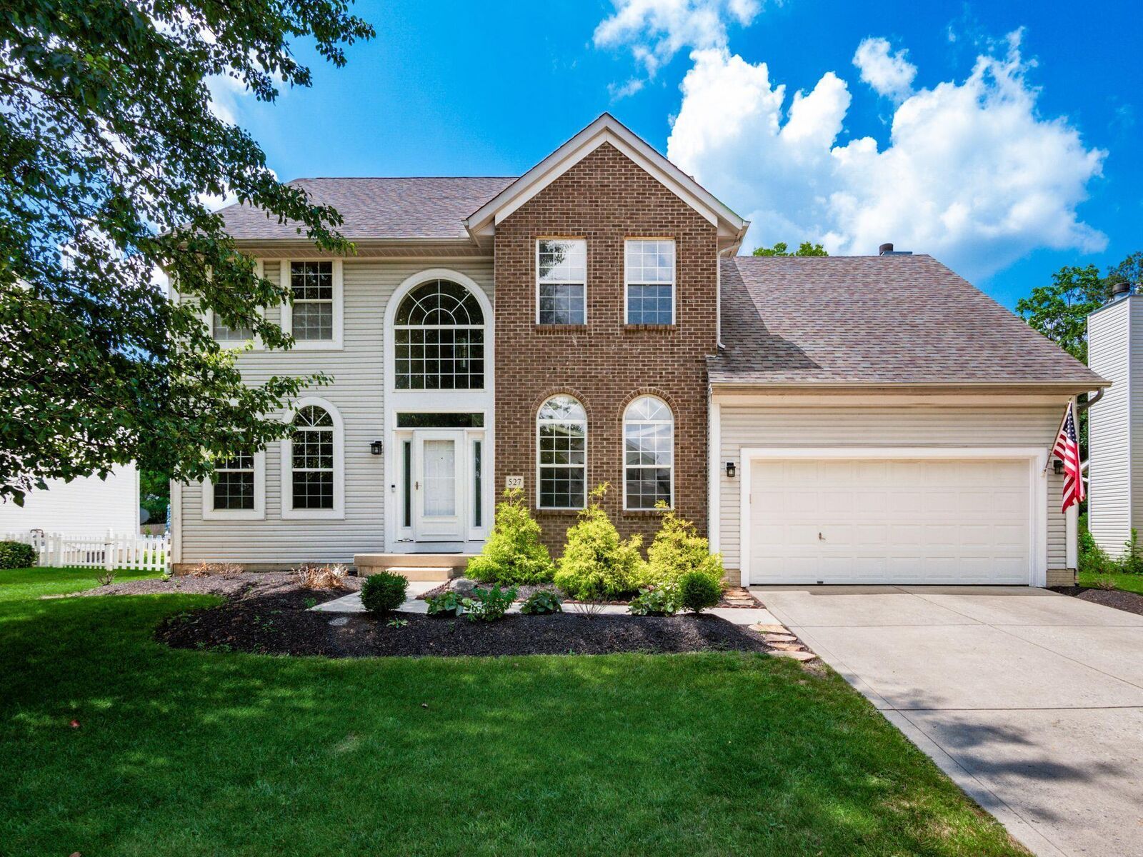 Property Photo: 527 Davidson Drive OH 43103