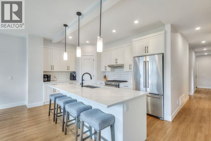 Property Photo: 1865 Viewpoint Crescent BC V1Z 4E1