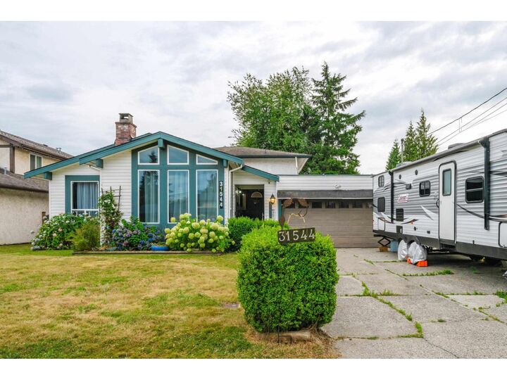 Photo de la propriété: 31544 Sunnyside BC V2T 4B3