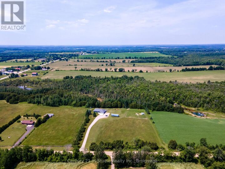 Photo de la propriété:  193416 Sideroad 30 Ndr  ON N4N 3B8 