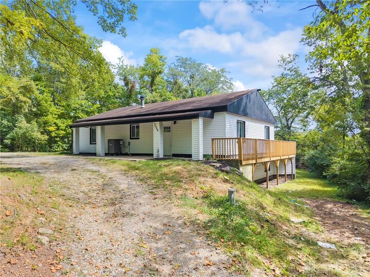 Property Photo: 2448 Sutton Road OH 45387