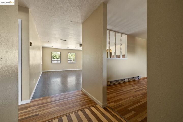 Property Photo:  10582 Suzanne Ct  CA 95327 