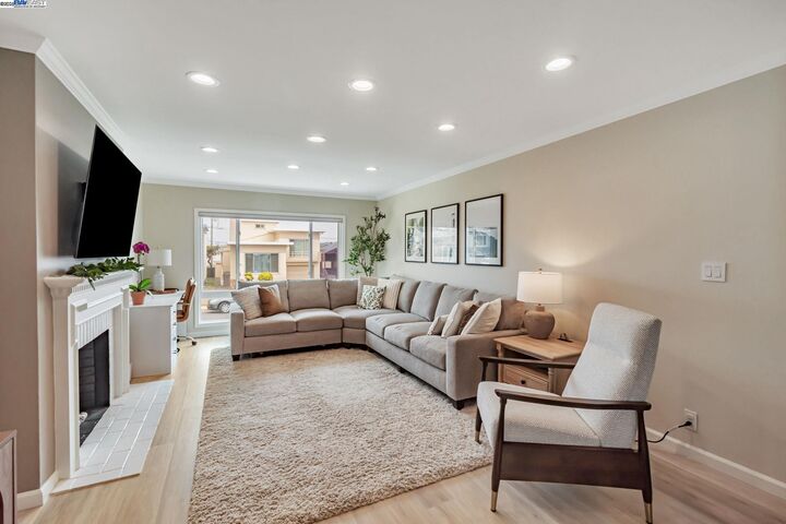 Property Photo:  59 Weston  CA 94015 