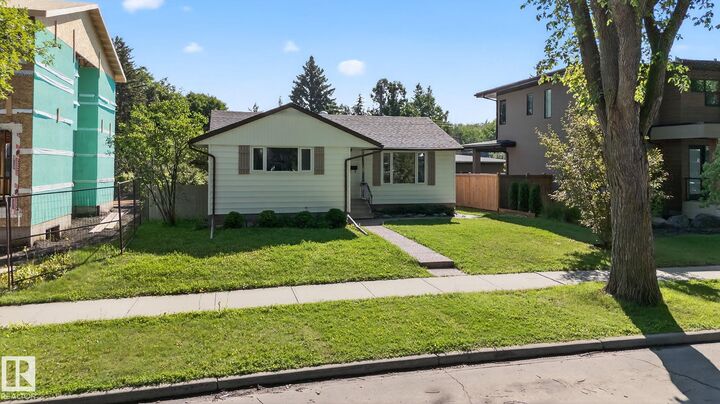 9239 148 Street NW  Edmonton AB T5R 1A4 photo