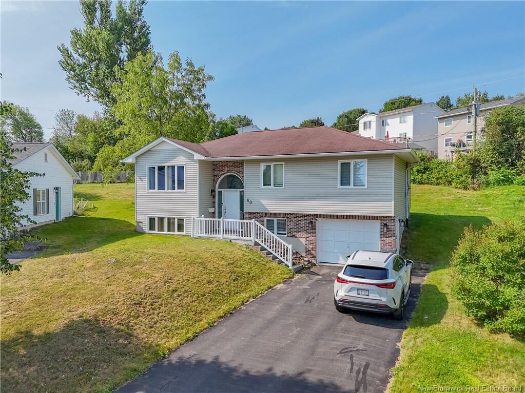 Property Photo:  40 Carter Court  NB E3B 6Y1 