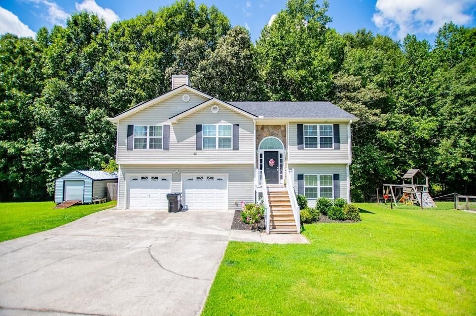 Property Photo: 137 Muirwood Drive GA 30179