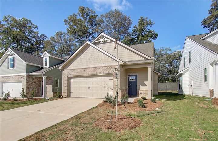 Property Photo: 2208 Croghan Drive GA 30228