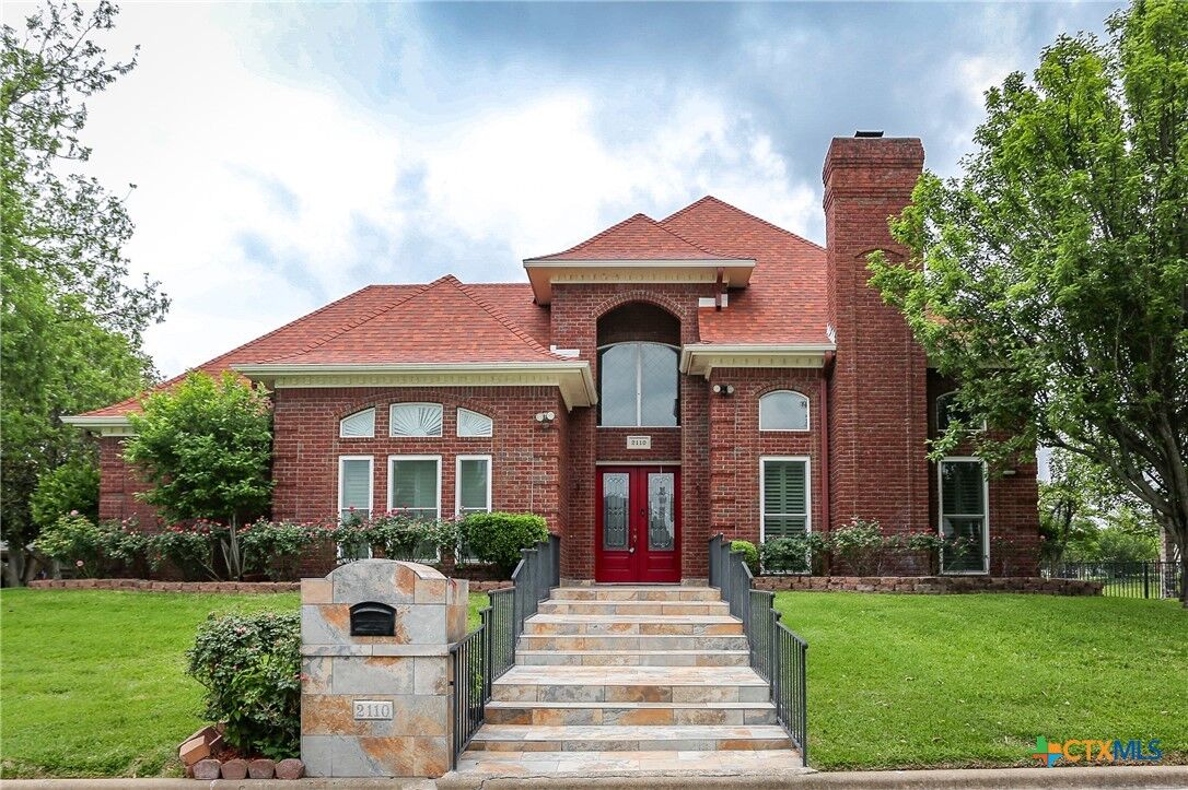 Property Photo:  2110 Lakeview Loop  TX 76543 