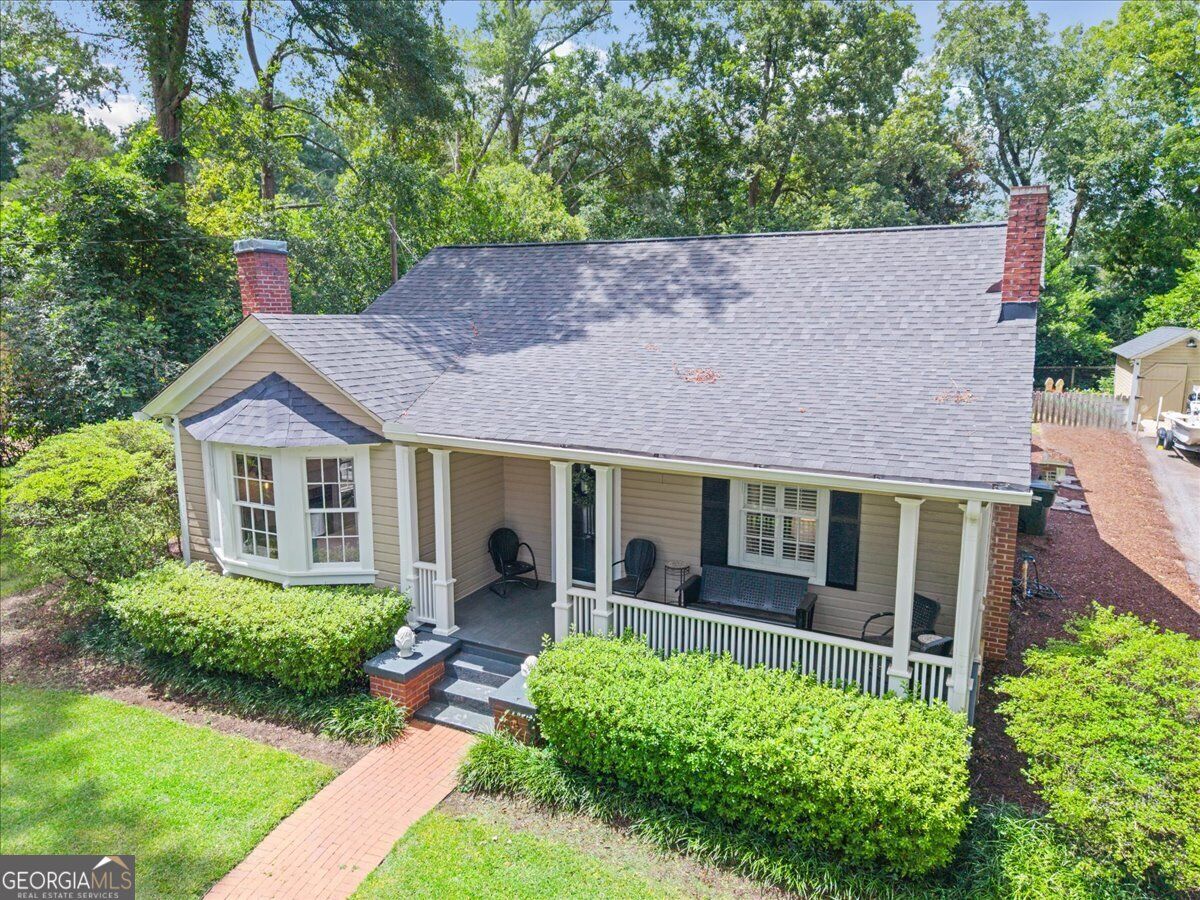 Property Photo: 642 Billups Avenue GA 30650