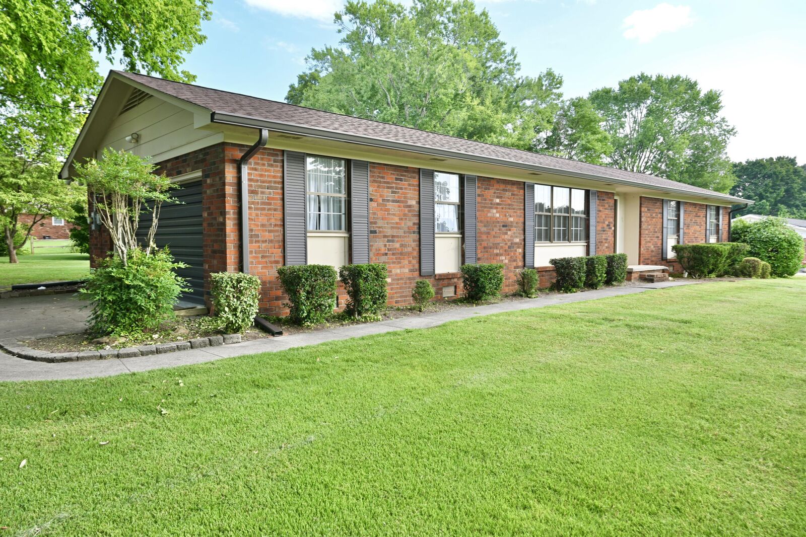 Property Photo: 4020 Laurel Drive NW TN 37312