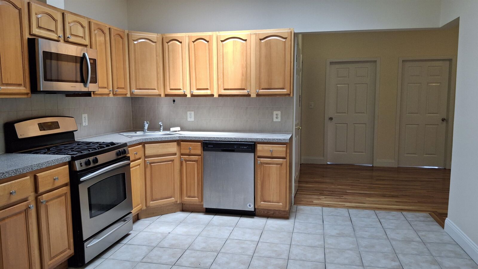 Property Photo:  510 25th St 206  NJ 07087 