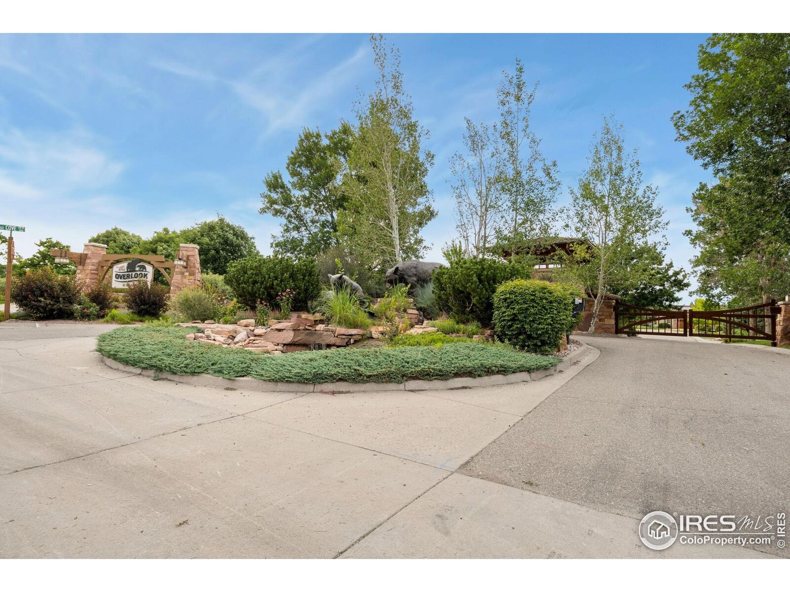 Property Photo: 242 N Cove Dr CO 80537