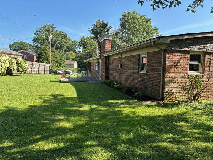 Property Photo:  211 Knollwood Place  KY 40601 